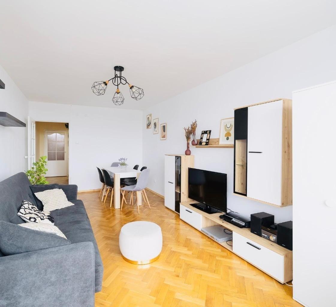 Апартаменты Apartament 2 Pokoje Blisko Morza 1500 Metrow W Gdansku Экстерьер фото